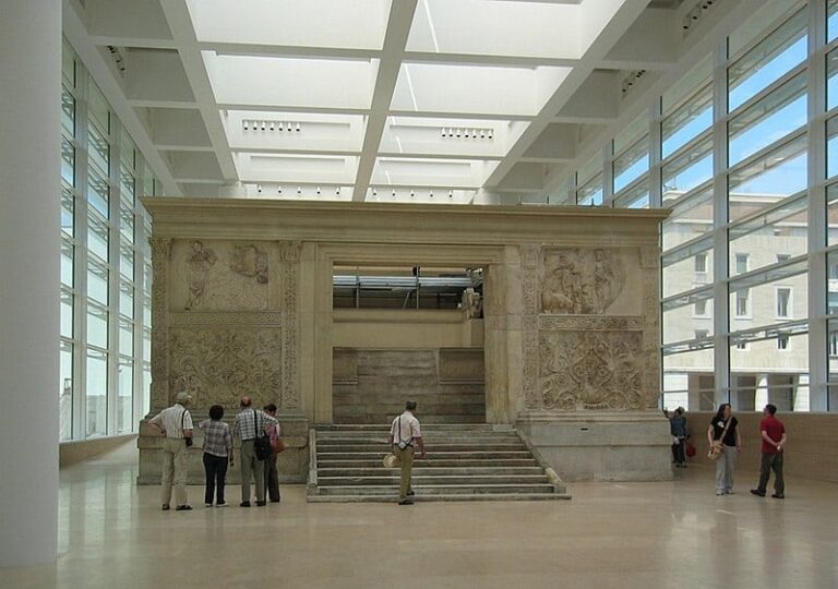 Ara Pacis 4